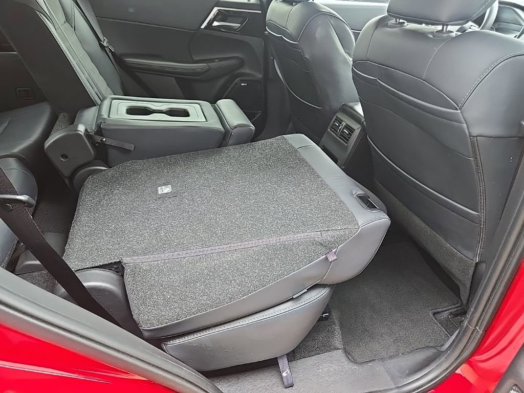 Used 2025 Mitsubishi Outlander SE image 86