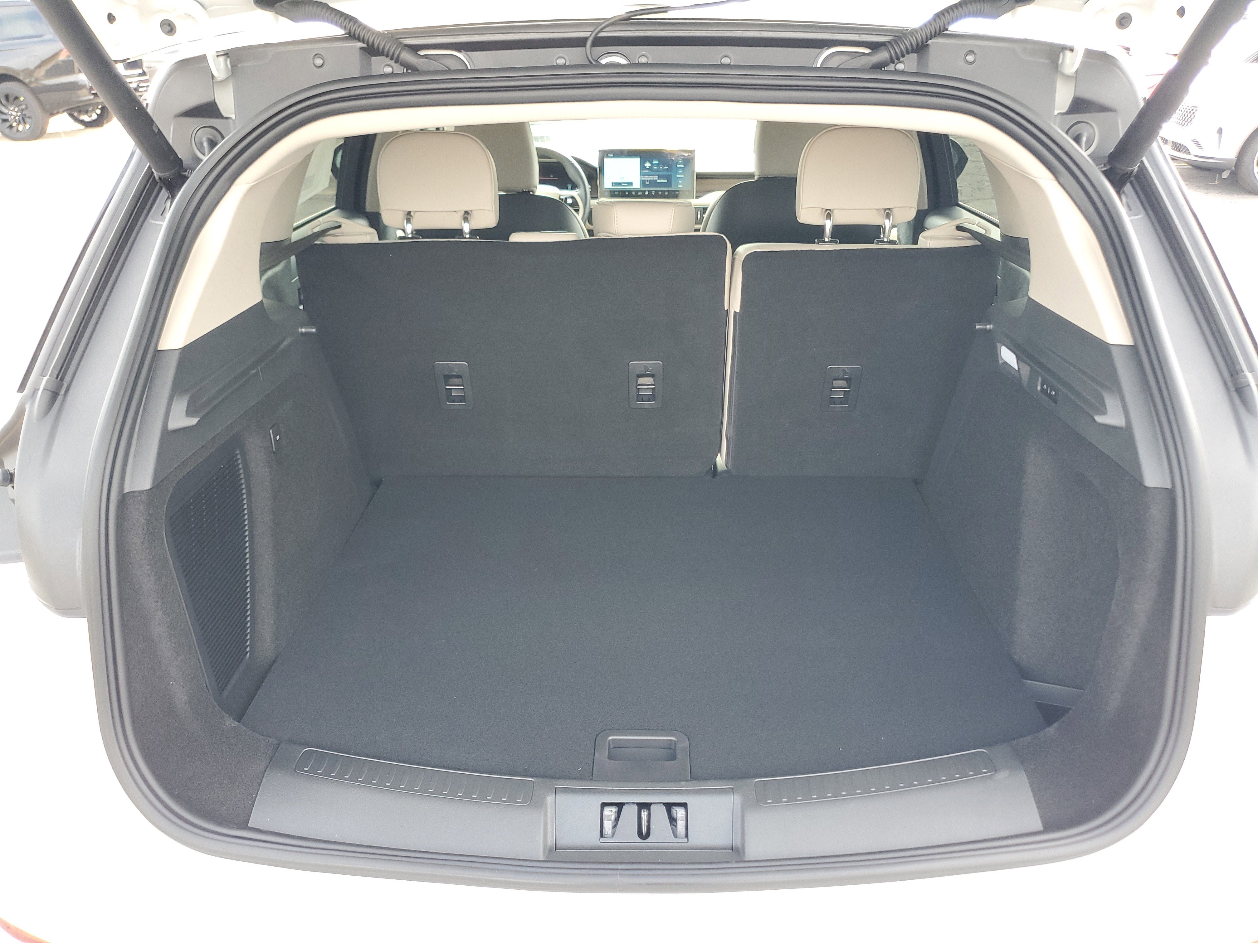 New 2026 Lincoln Corsair Reserve image 29