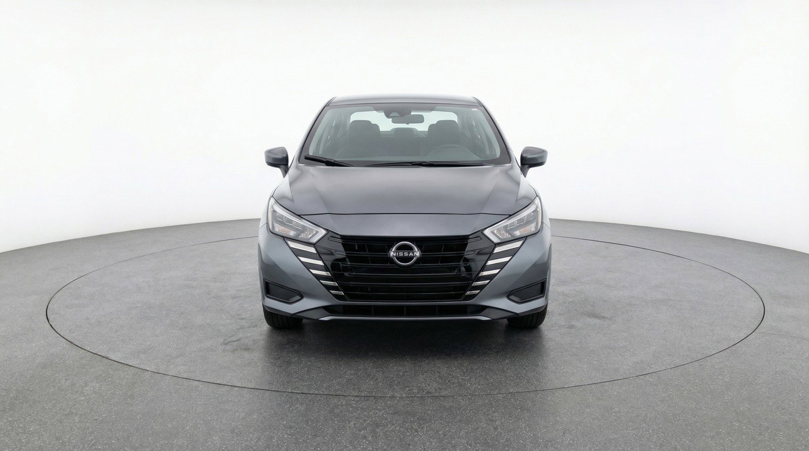 Used 2025 Nissan Versa SV image 2