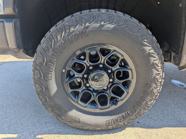 Used 2025 Chevrolet Silverado 2500 ZR2 w/ ZR2 Bison Edition image 19