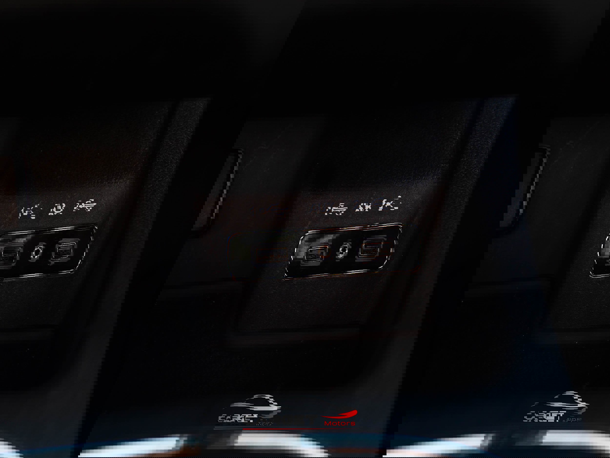 Used 2018 Dodge Durango SRT w/ SRT Interior Appearance Group image 38