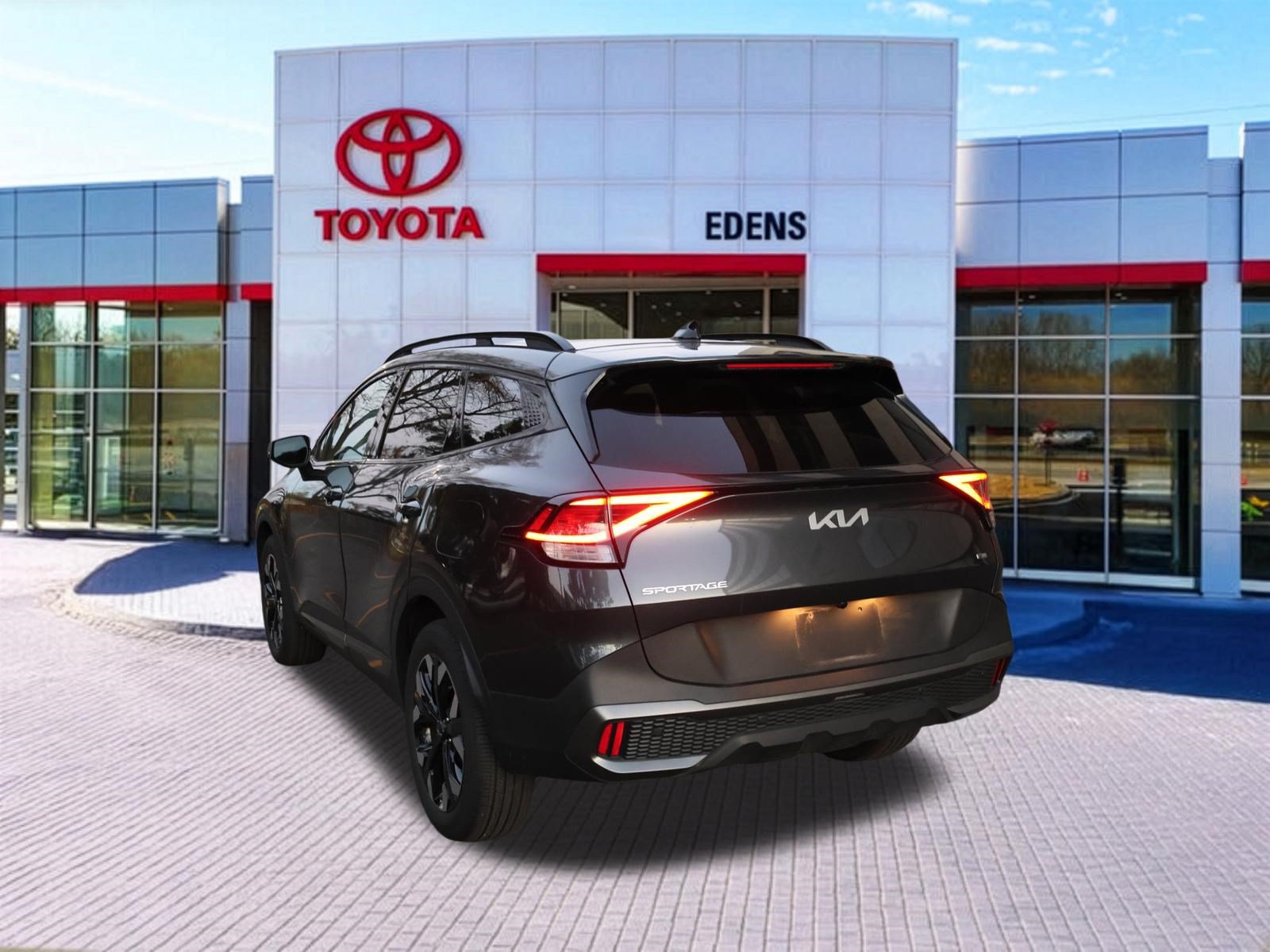 Used 2024 Kia Sportage X-Line w/ X-Line Premium Package AWD/4WD image 8