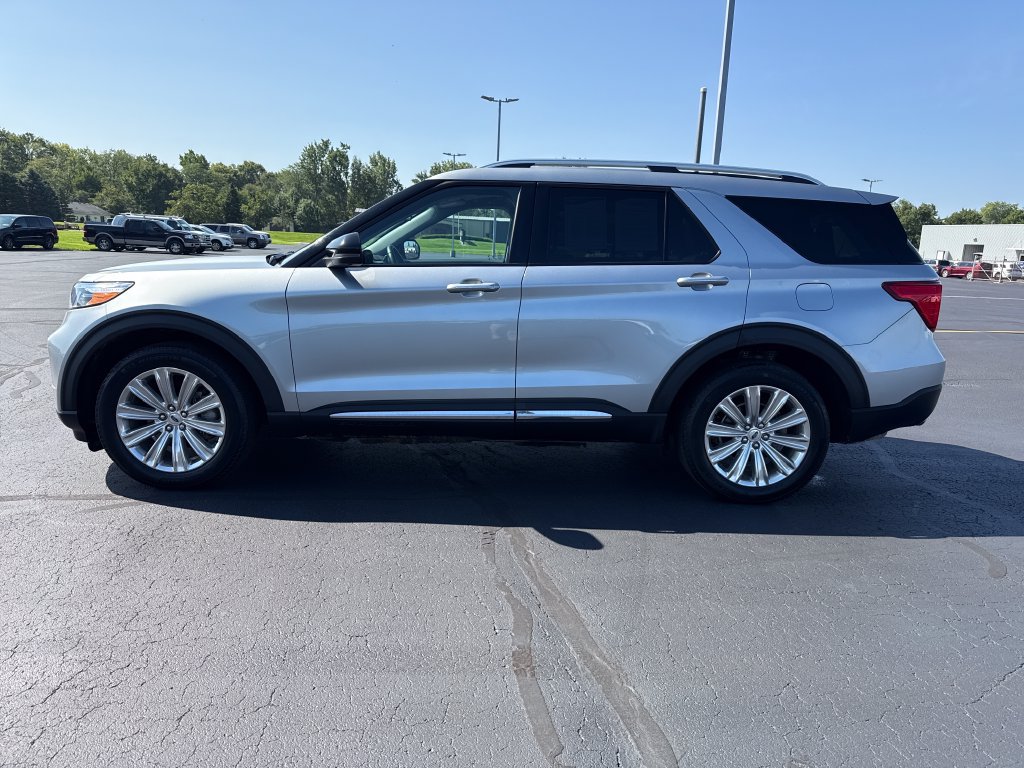 Used 2023 Ford Explorer Limited w/ Equipment Group 301A AWD/4WD image 6