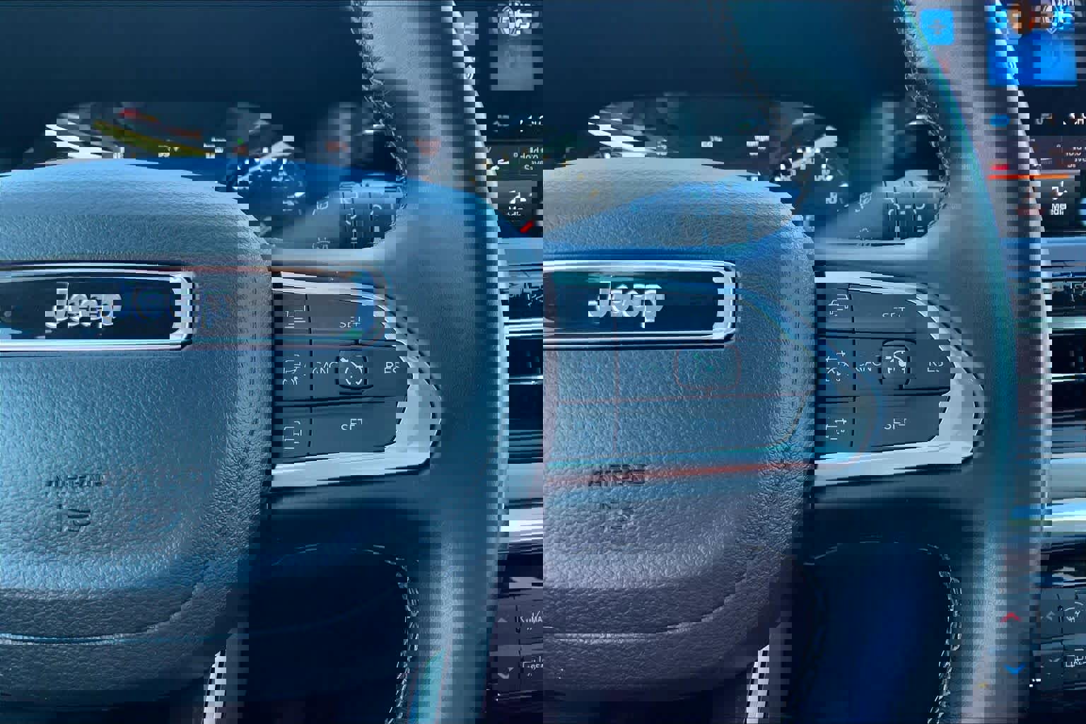 Used 2022 Jeep Compass Limited image 24