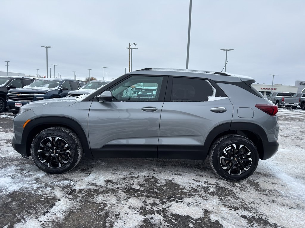 Used 2023 Chevrolet TrailBlazer LT w/ Convenience Package image 6