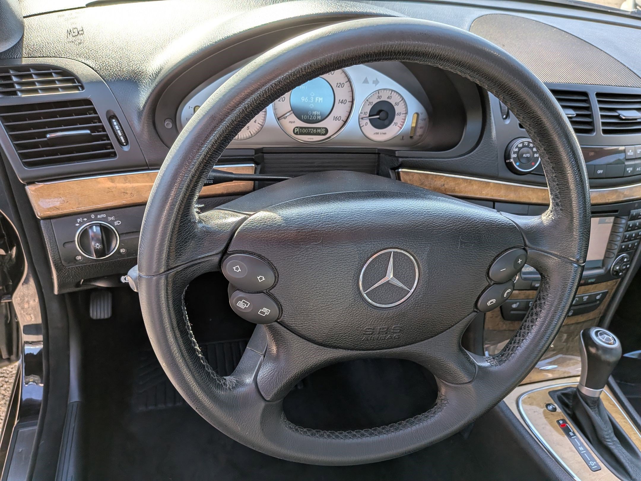 Used 2008 Mercedes-Benz E 350 Sedan image 13