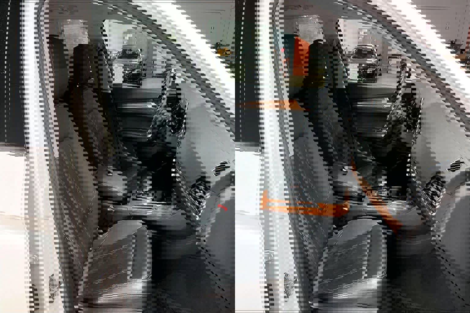 Used 2023 Audi Q5 Premium w/ Convenience Package image 10