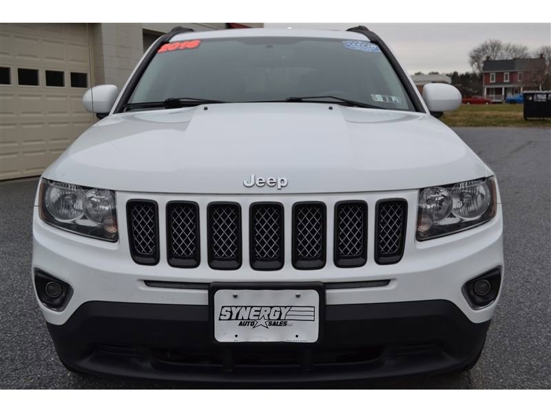 Used 2016 Jeep Compass High Altitude AWD/4WD image 8