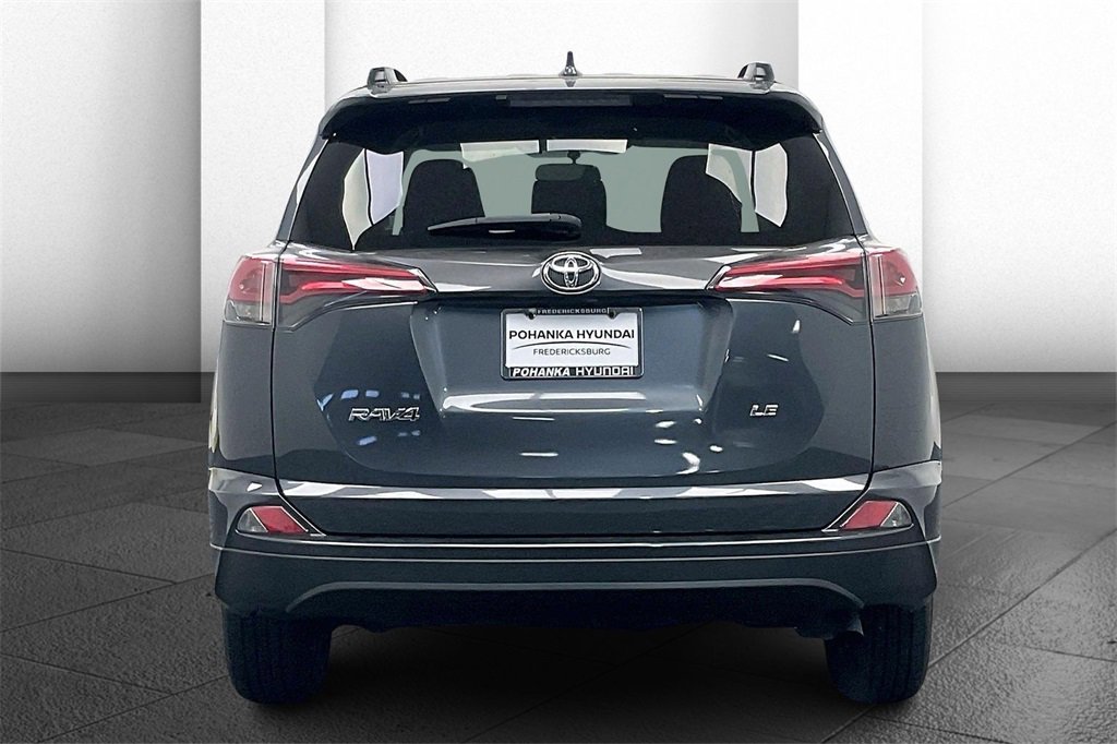 Used 2016 Toyota RAV4 LE video 3