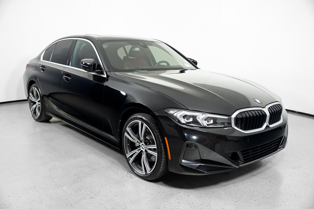 Used 2024 BMW 330i Sedan w/ Convenience Package RWD image 2