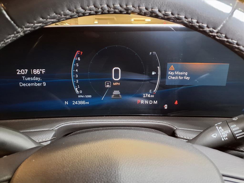 Used 2024 Cadillac XT4 Premium Luxury image 10