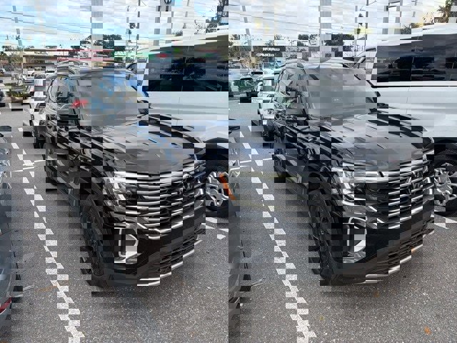 Certified 2024 Volkswagen Atlas SE image 2
