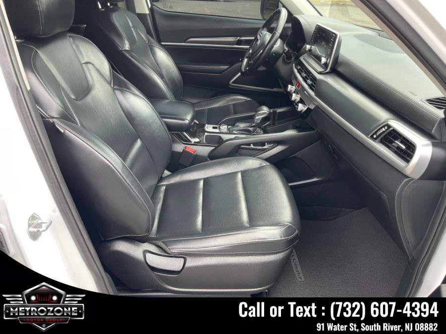 Used 2021 Kia Telluride LX AWD/4WD image 25