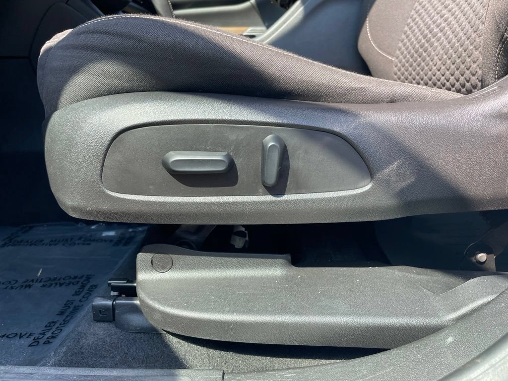 Used 2018 GMC Acadia SLE w/ Driver Alert Package I AWD/4WD image 13