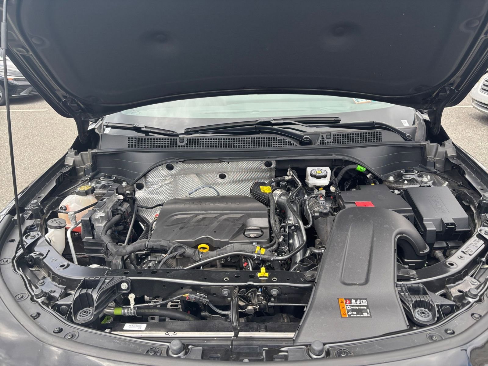 Used 2025 Buick Envista Sport Touring FWD image 32