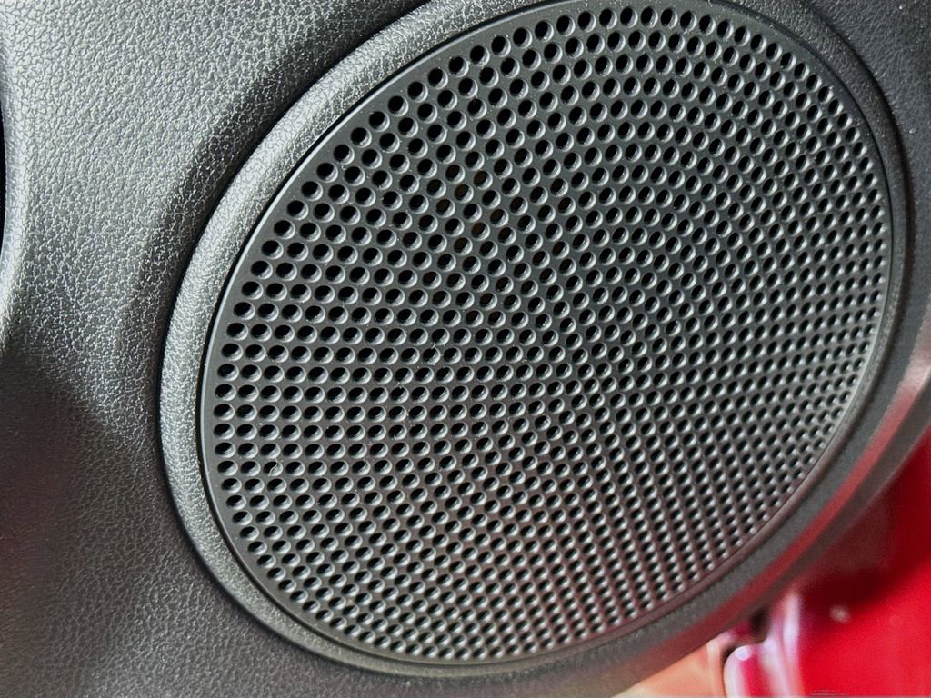 Used 2015 Nissan Versa Note SV image 20