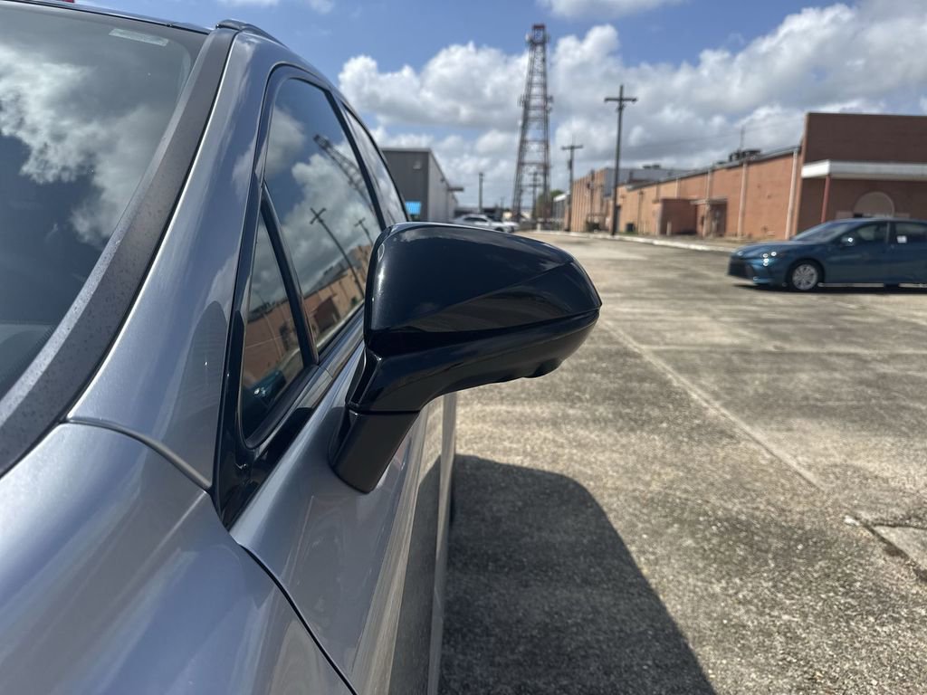 Used 2023 Lexus RX 500h F Sport image 11