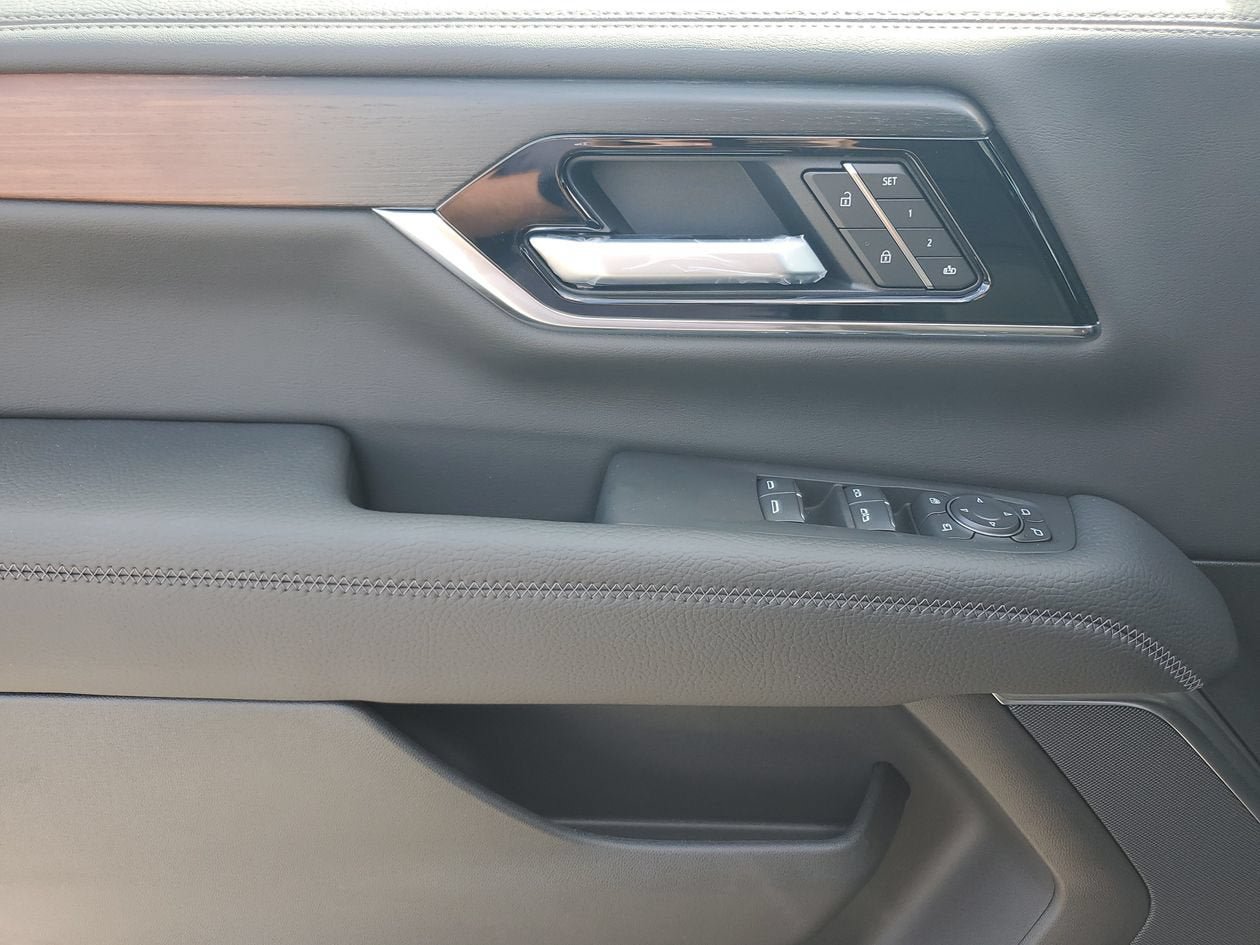 New 2026 GMC Yukon Denali RWD image 17
