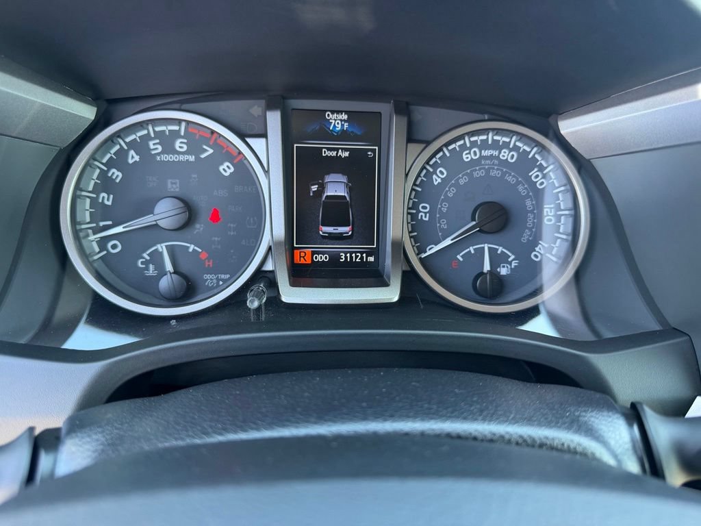 Used 2021 Toyota Tacoma SR5 AWD/4WD image 17