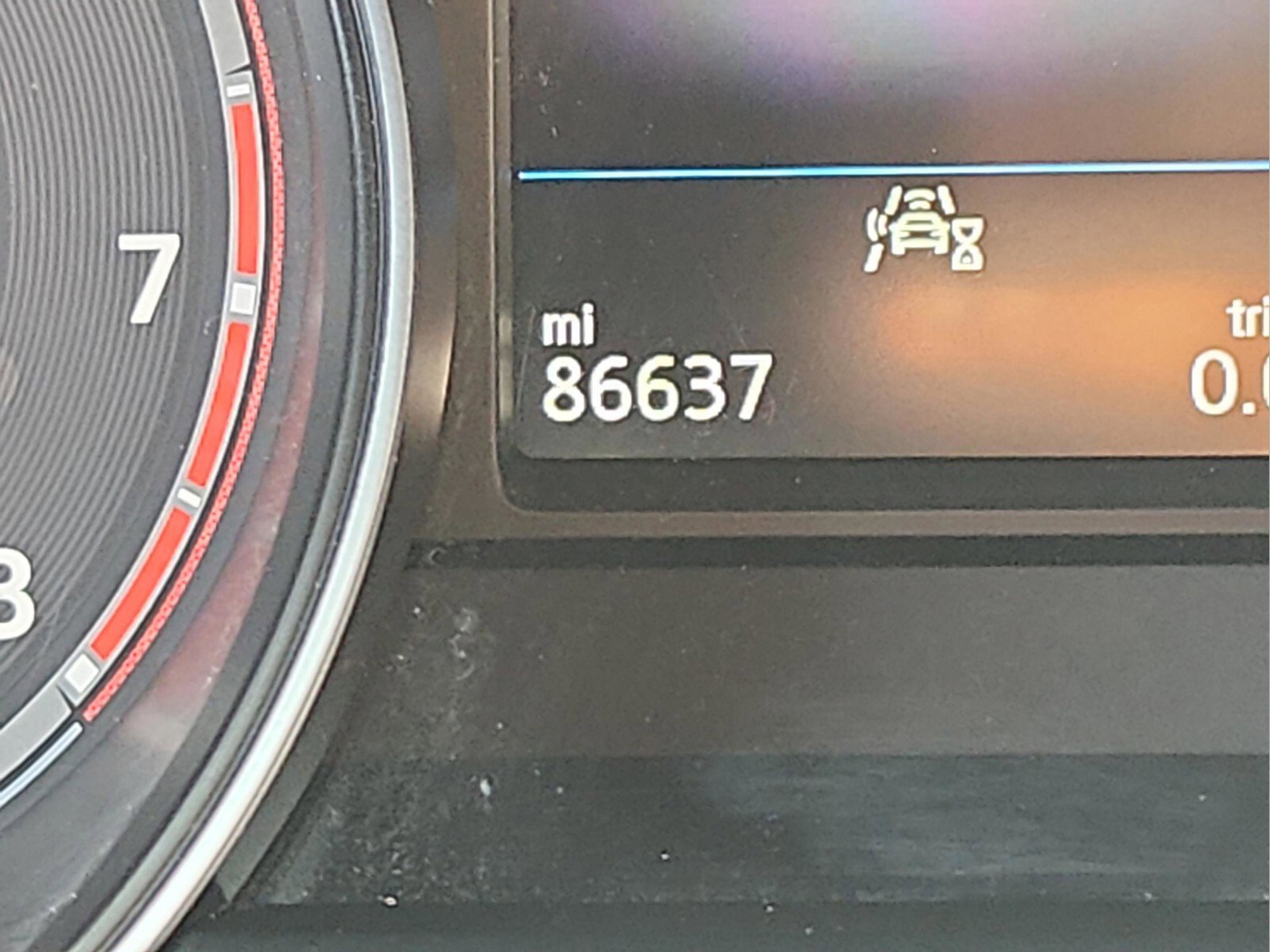 Used 2020 Volkswagen Atlas Cross Sport SE w/ Panoramic Sunroof Package image 20