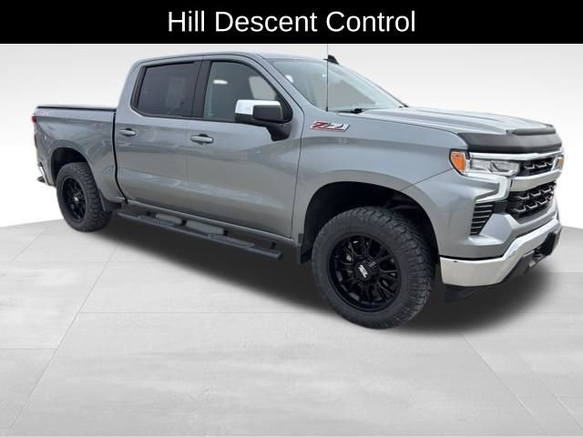 Used 2023 Chevrolet Silverado 1500 LT w/ Z71 Off-Road Package AWD/4WD image 8