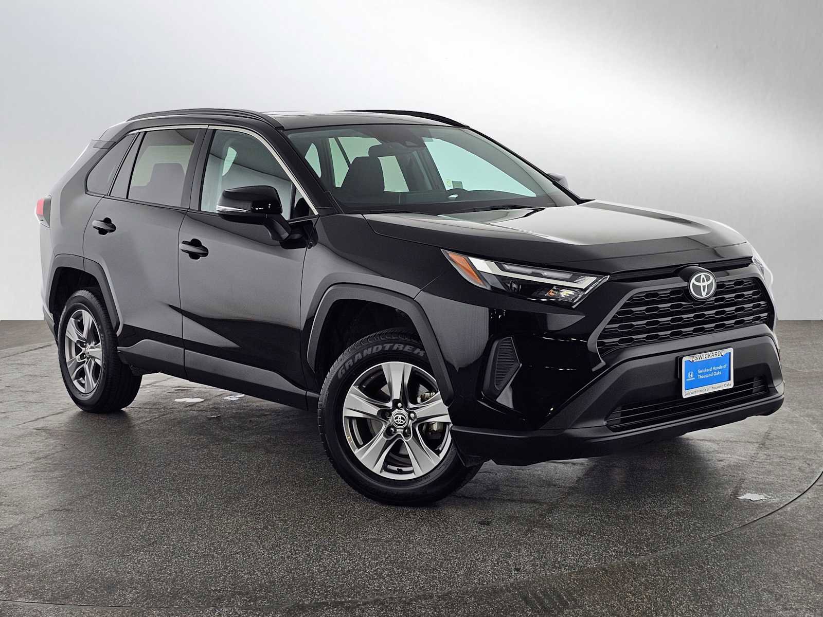 Used 2024 Toyota RAV4 XLE w/ Convenience Package image 32