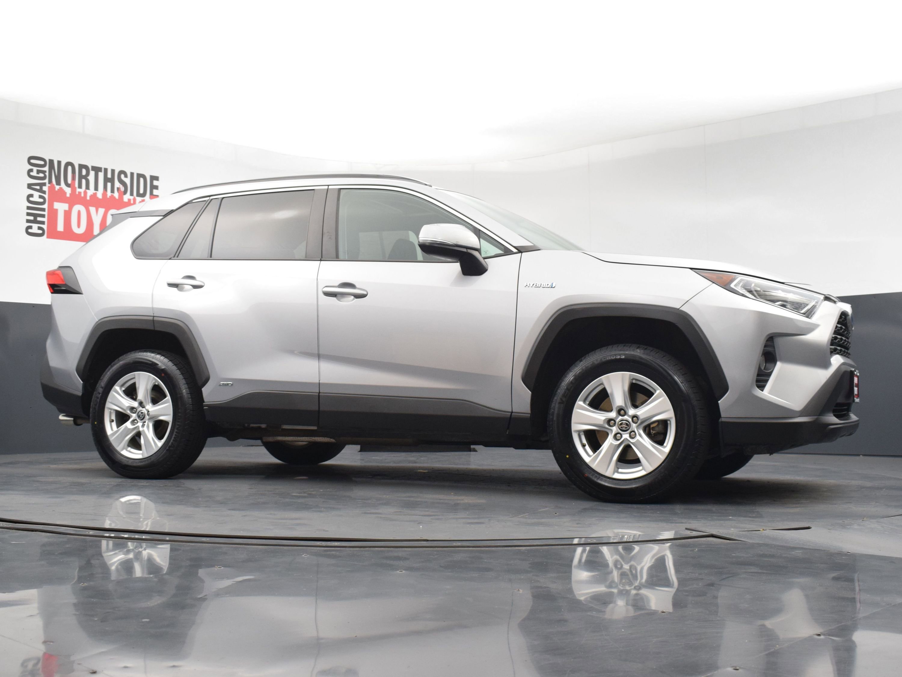 Used 2021 Toyota RAV4 XLE w/ Convenience Package AWD/4WD image 29