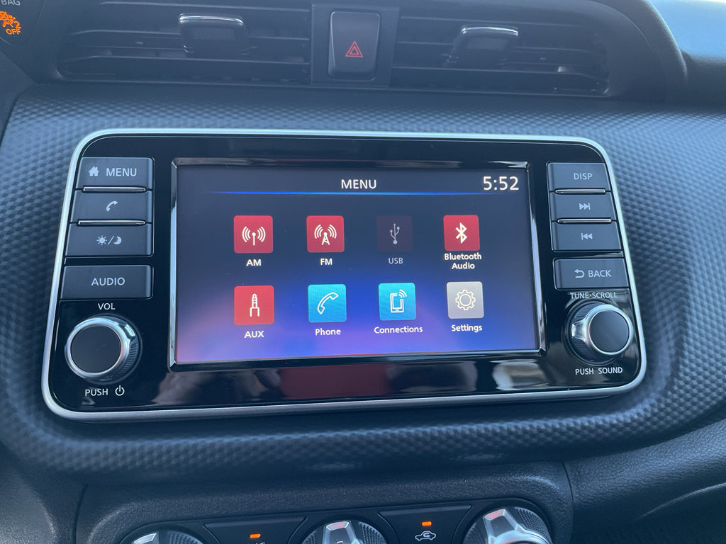 New 2025 Nissan Kicks Play S image 15