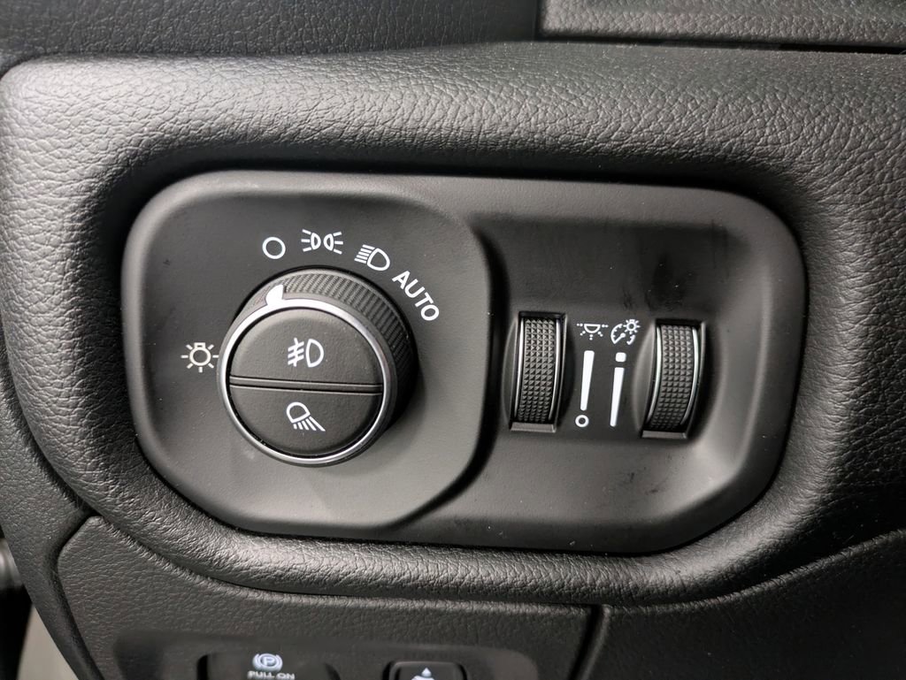 Used 2026 RAM 1500 Big Horn AWD/4WD image 22