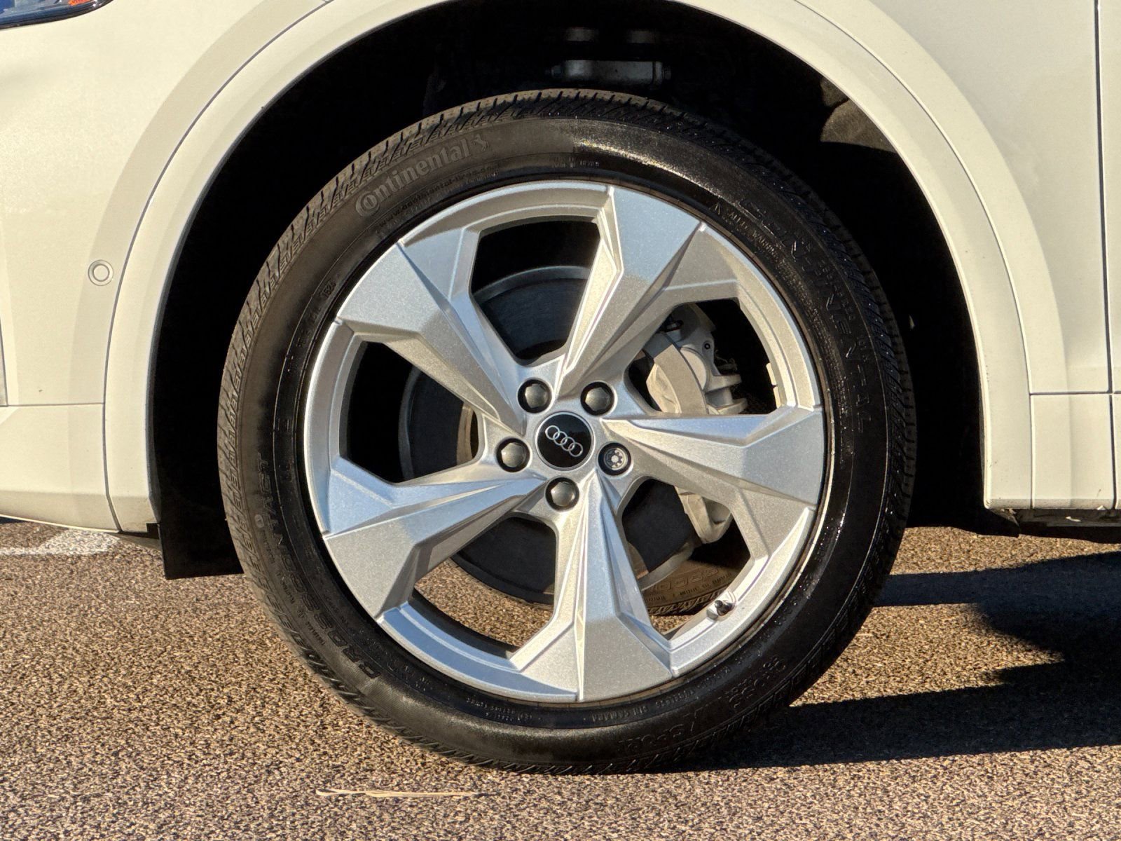 Used 2024 Audi Q5 2.0T Prestige w/ Prestige Package image 34