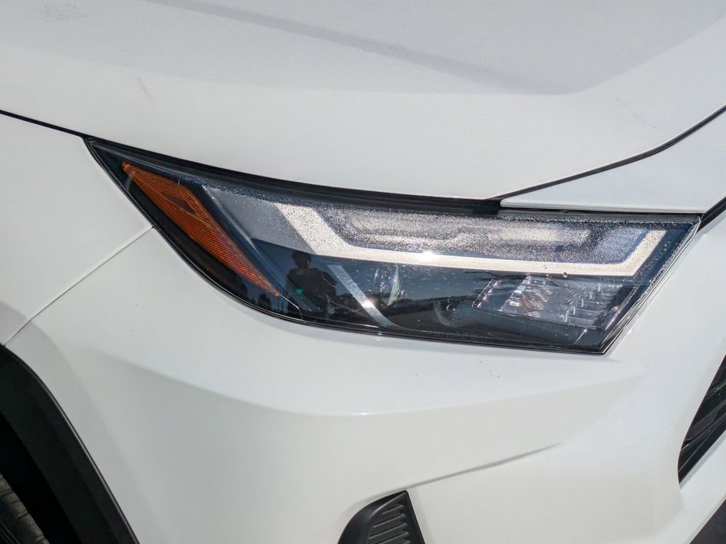 Used 2025 Toyota RAV4 XLE FWD image 10
