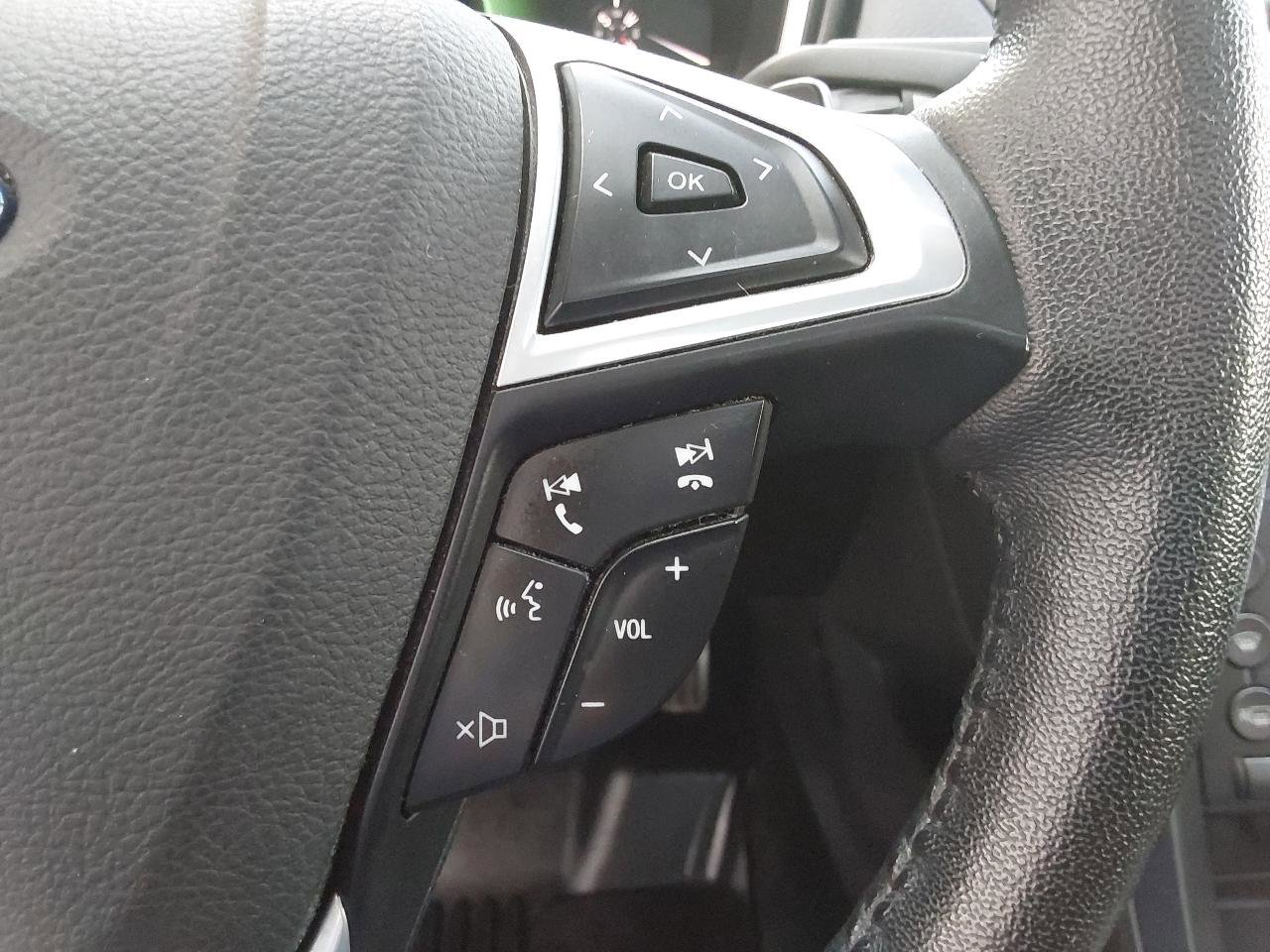 Used 2017 Ford Fusion Titanium AWD/4WD image 25