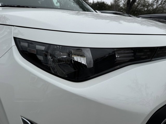 Certified 2025 Kia Soul LX image 8