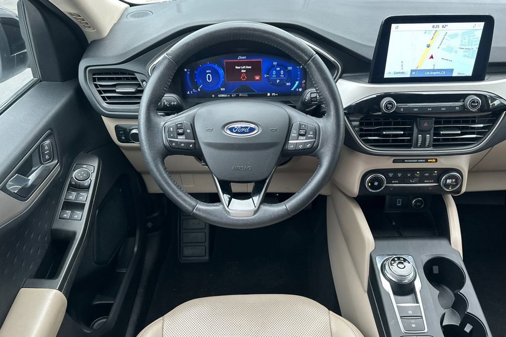 Used 2020 Ford Escape SE Sport image 15