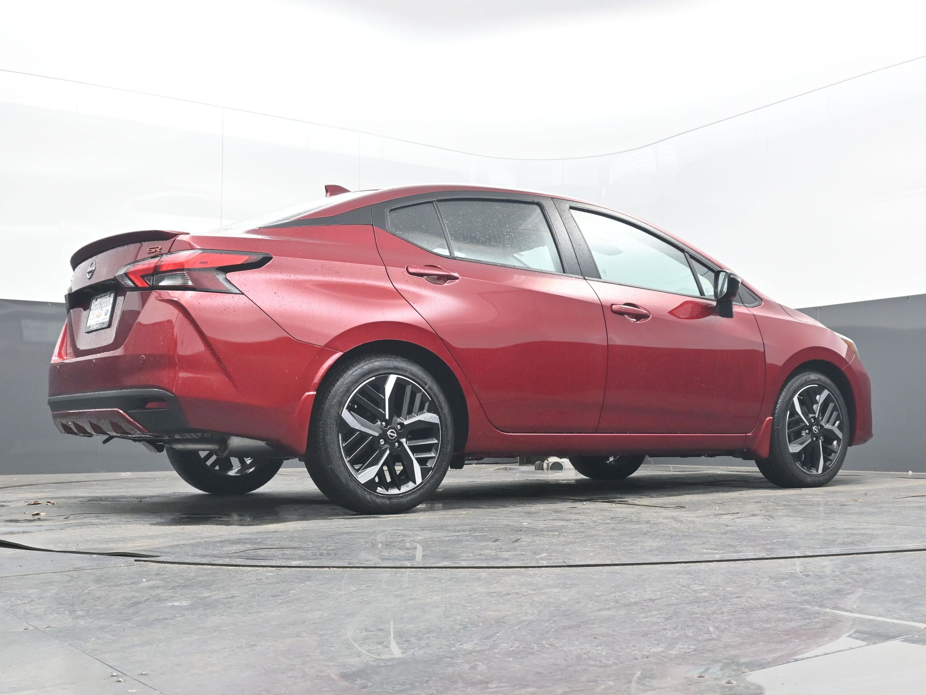 New 2025 Nissan Versa SR image 28