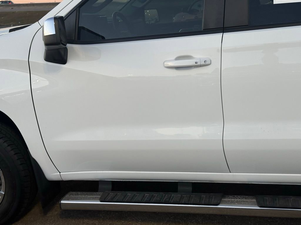 Used 2023 Chevrolet Silverado 1500 LT image 18
