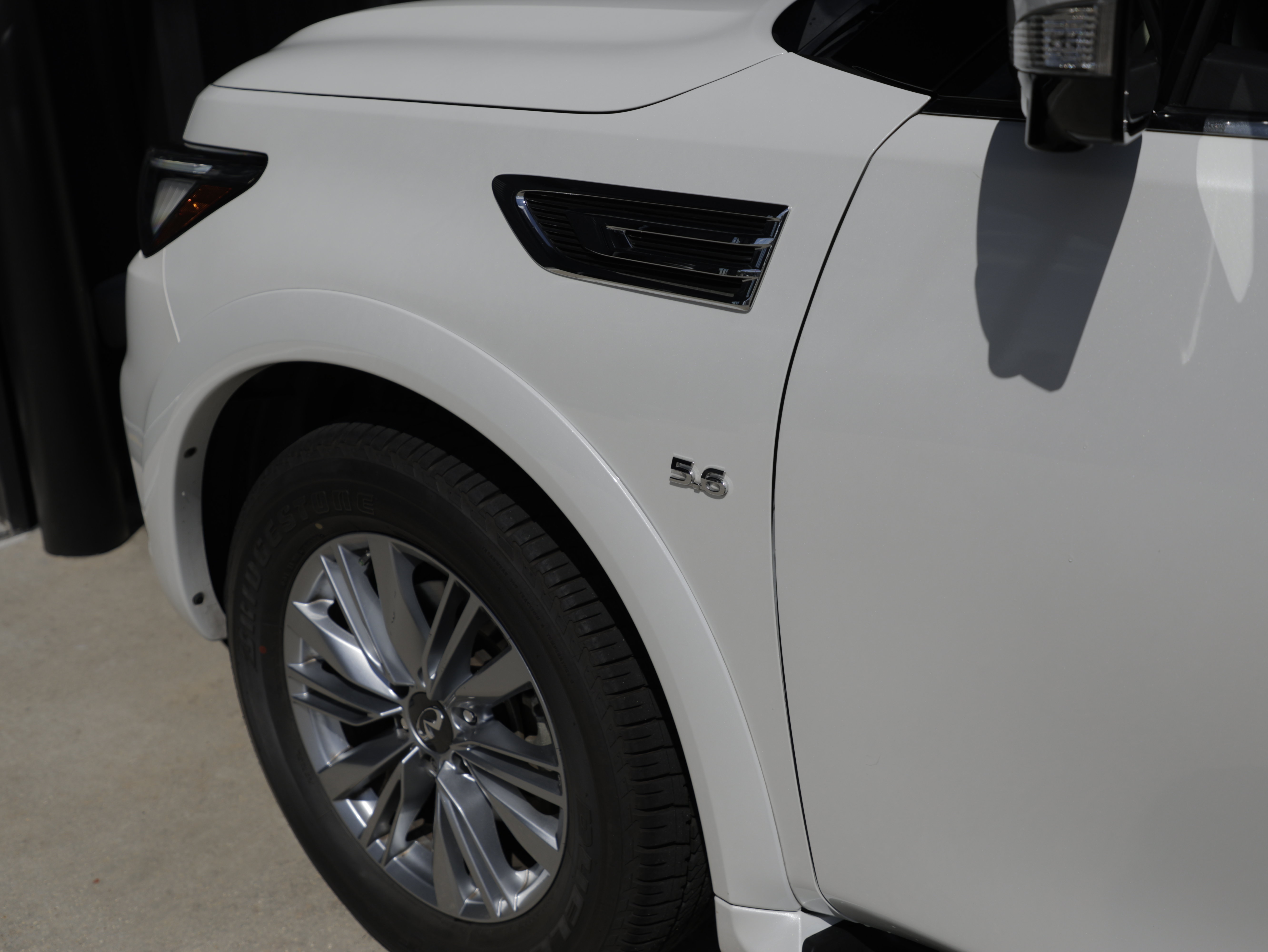 Used 2019 INFINITI QX80 Luxe w/ All-Season Package RWD image 15