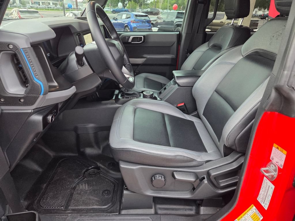 Used 2023 Ford Bronco Black Diamond AWD/4WD image 5