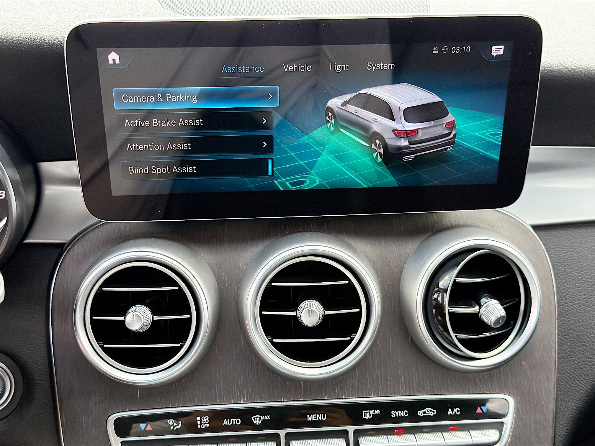 Used 2021 Mercedes-Benz GLC 300 image 31