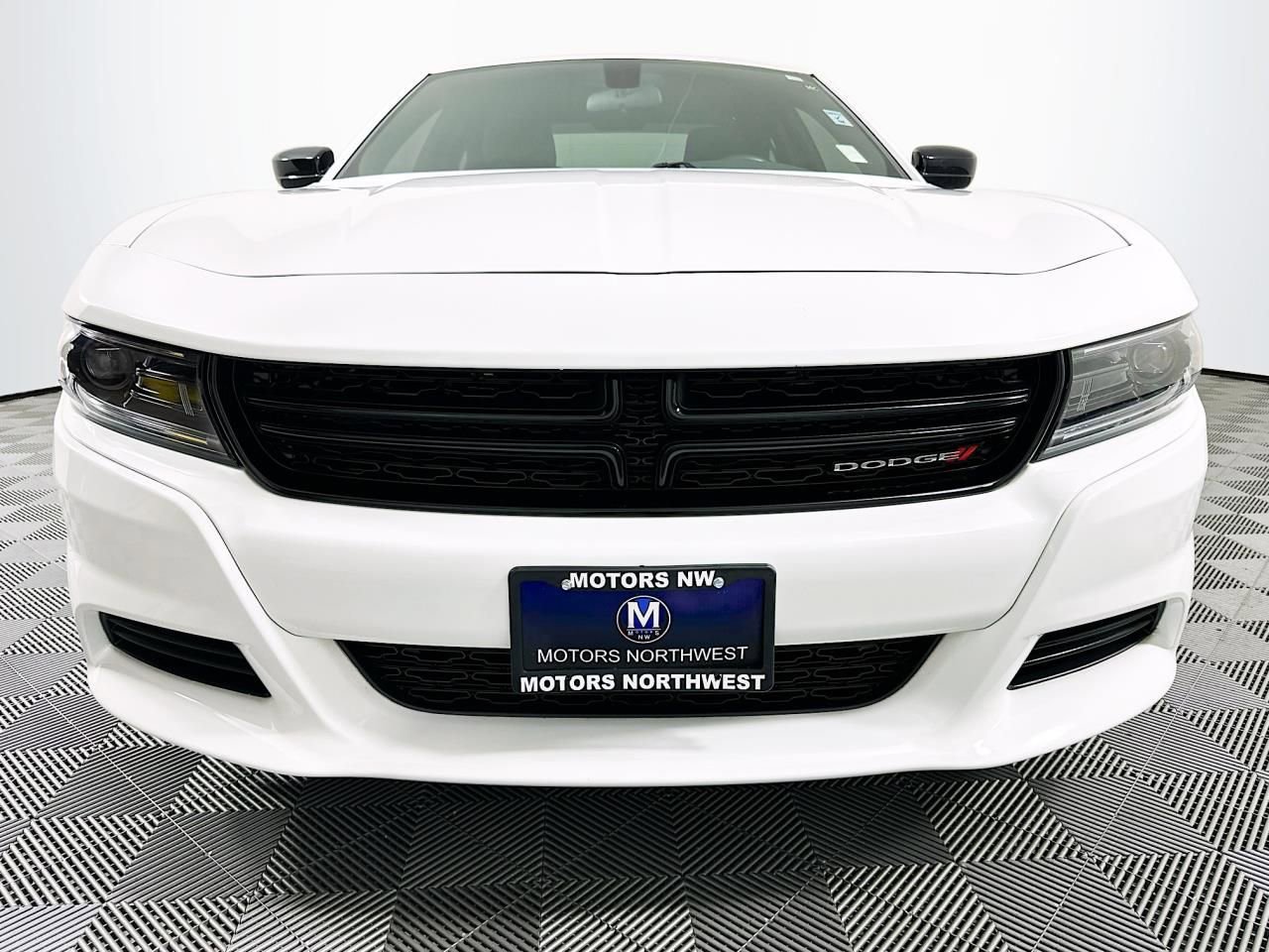 Used 2023 Dodge Charger SXT w/ Cold Weather Package RWD image 2