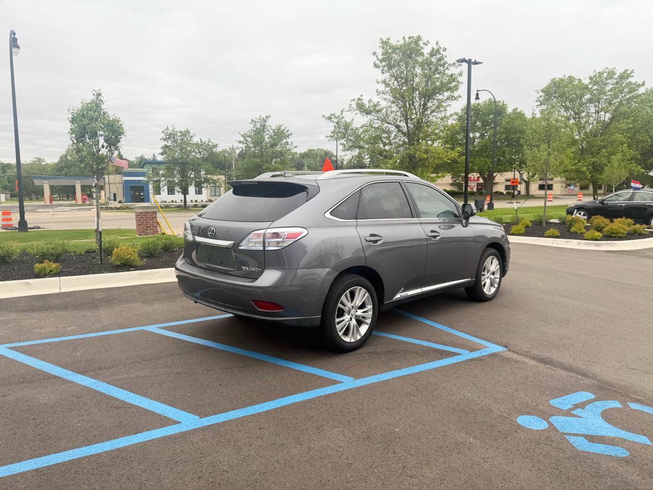Used 2012 Lexus RX 450h AWD w/ Premium Pkg image 5