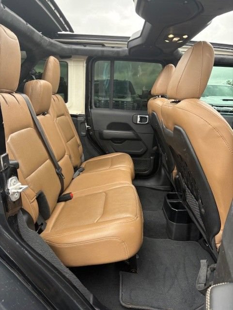 Used 2021 Jeep Wrangler Unlimited Rubicon AWD/4WD image 18