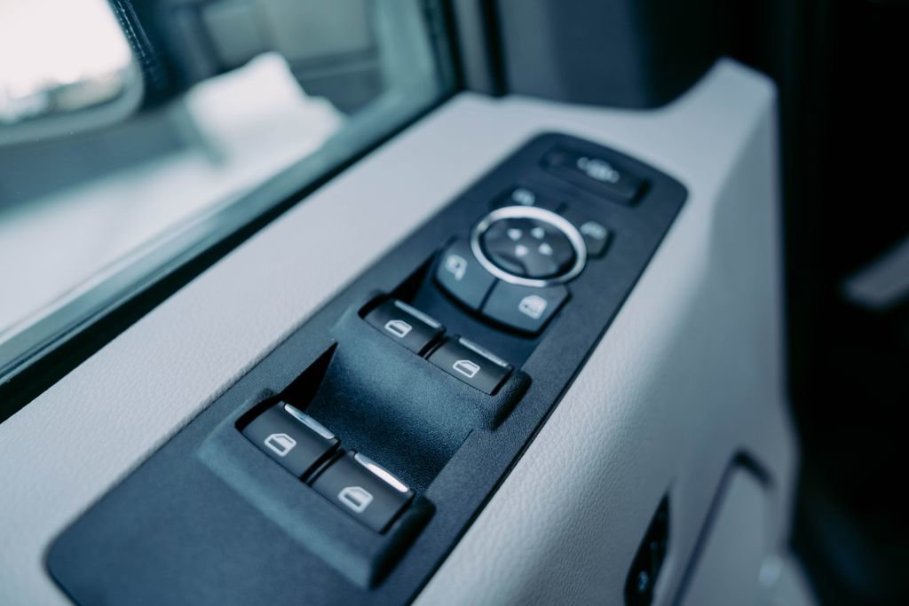 Used 2018 Ford F350 Limited w/ FX4 4x4 Off Road Package image 20