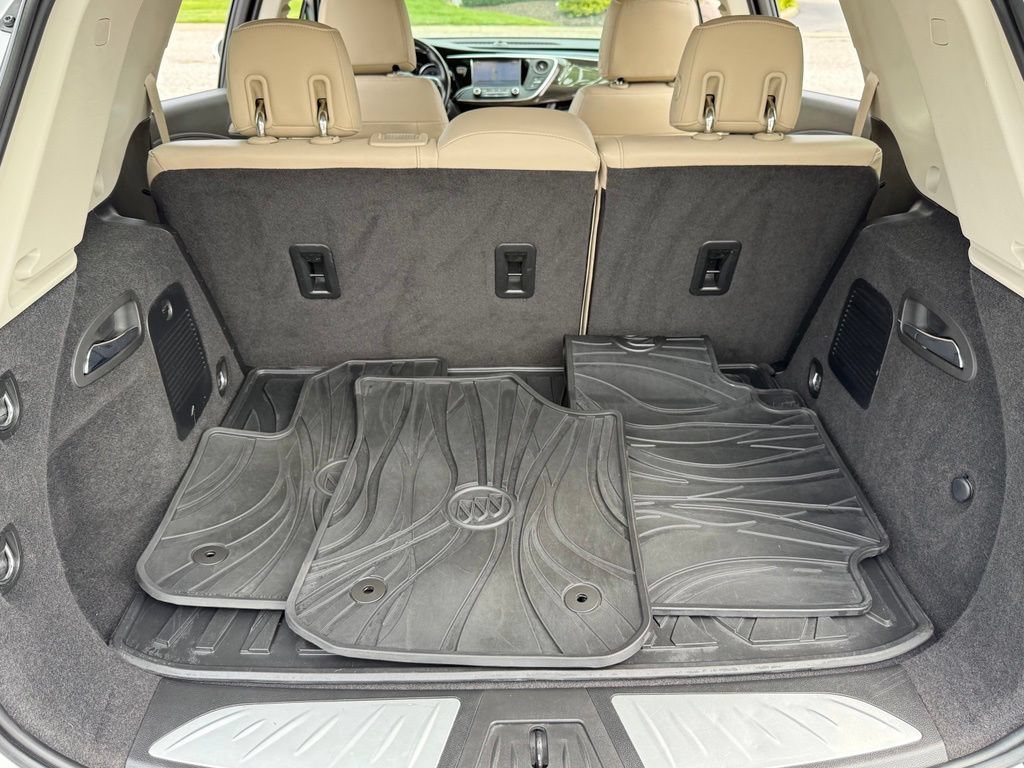 Used 2020 Buick Envision Essence FWD image 25
