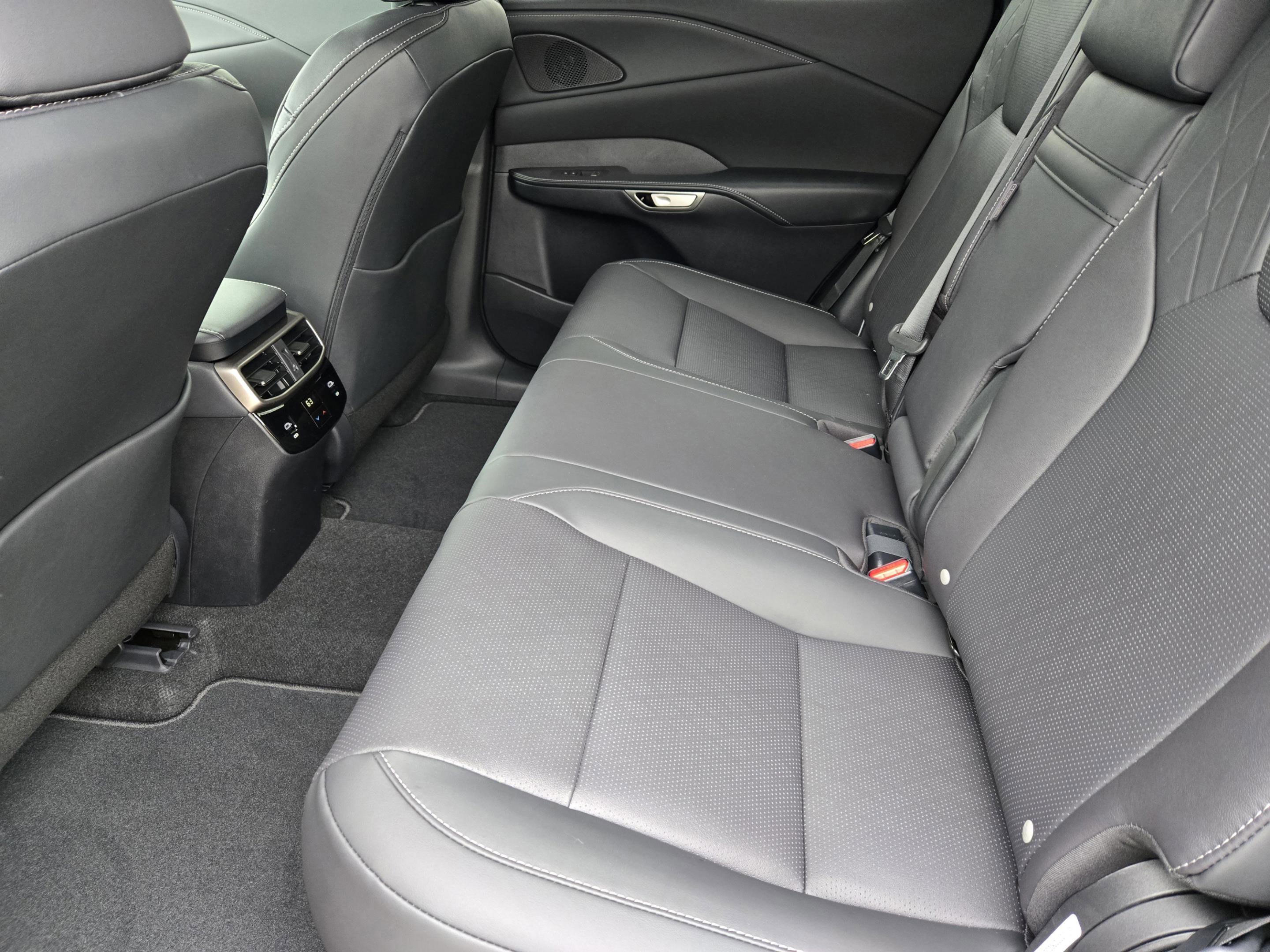 New 2026 Lexus RX 350 FWD image 17