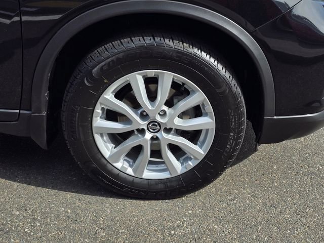 Used 2018 Nissan Rogue SV AWD/4WD image 12