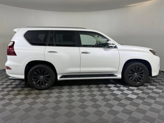 Used 2022 Lexus GX 460 Luxury w/ Sport Design Package AWD/4WD image 9