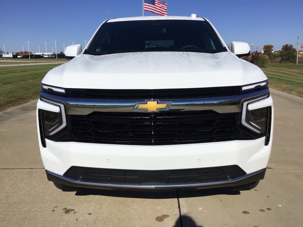 New 2026 Chevrolet Suburban LS image 10