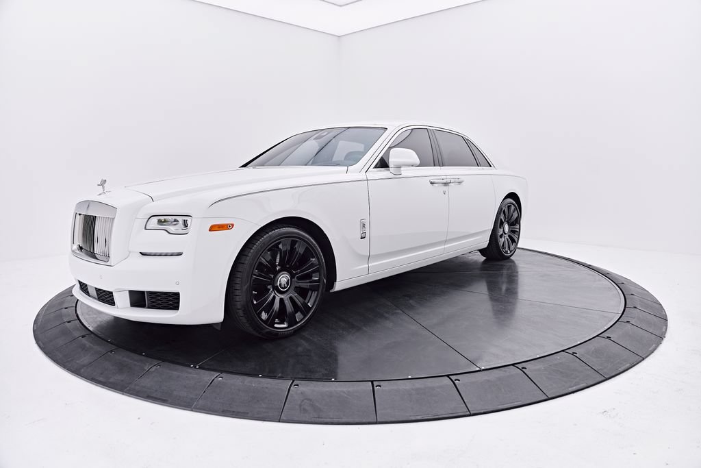 Used 2018 Rolls-Royce Ghost RWD image 13
