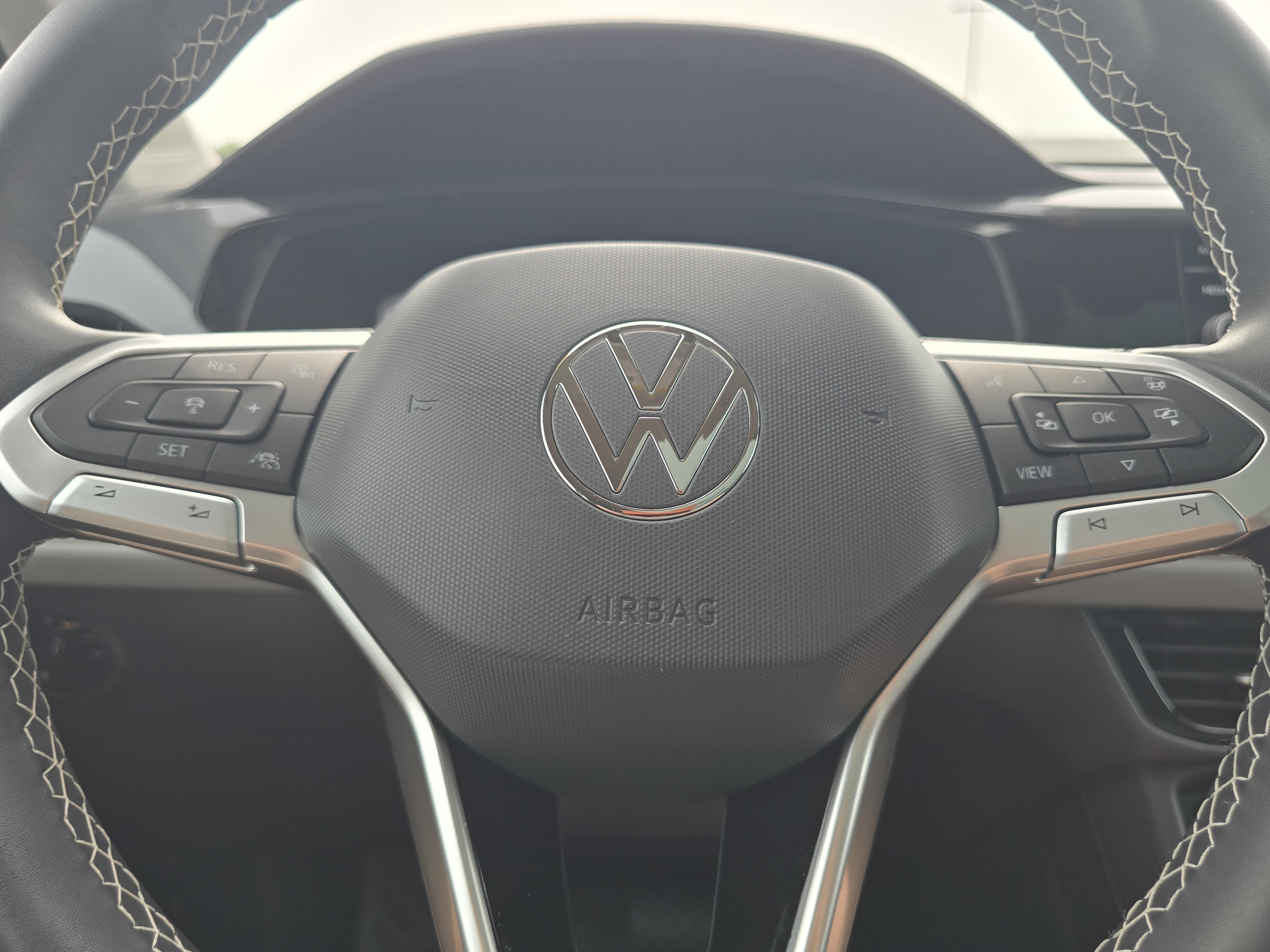 Certified 2023 Volkswagen Taos SEL AWD/4WD image 24